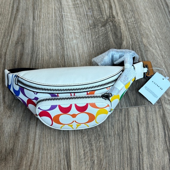 Coach Sprint Belt Bag 24 In Rainbow Signature Canvas - Picture 6 of 6